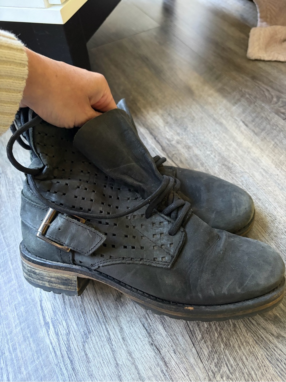 Source Unknown Black Lace-Up Perforated Ankle Boots with Buckle